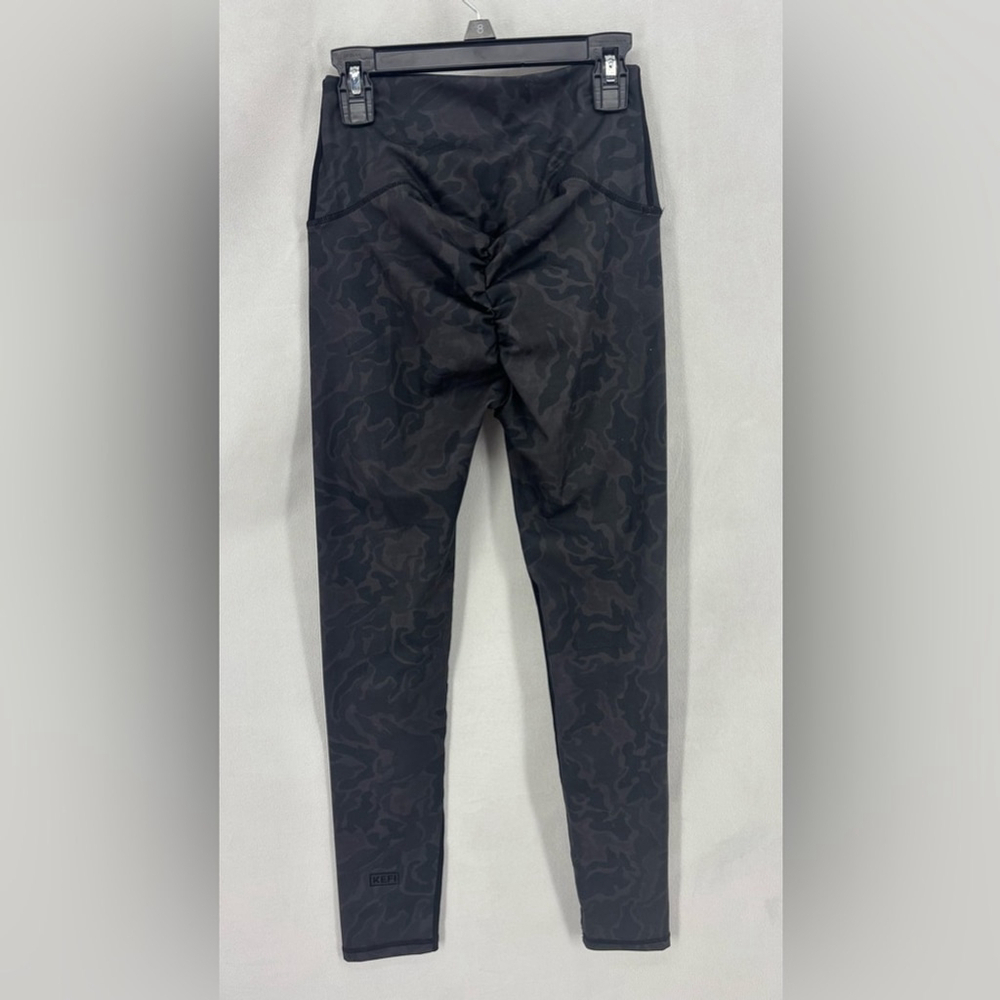 NWT Kefi women's medium black camo print high rise leggings workout gym lifting